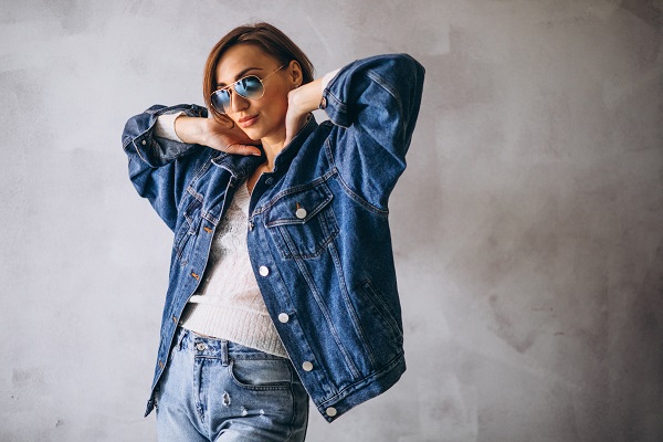 Outfit in denim.