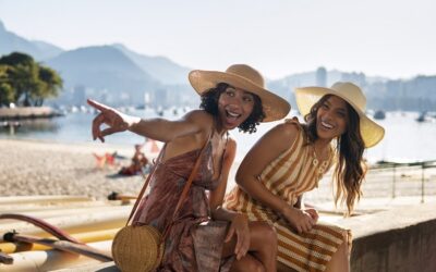 Stile vacanziero: cosa mettere in valigia per un’estate fashion