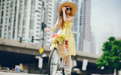 Estate in città: come restare comodi e raffinati tra ufficio e weekend